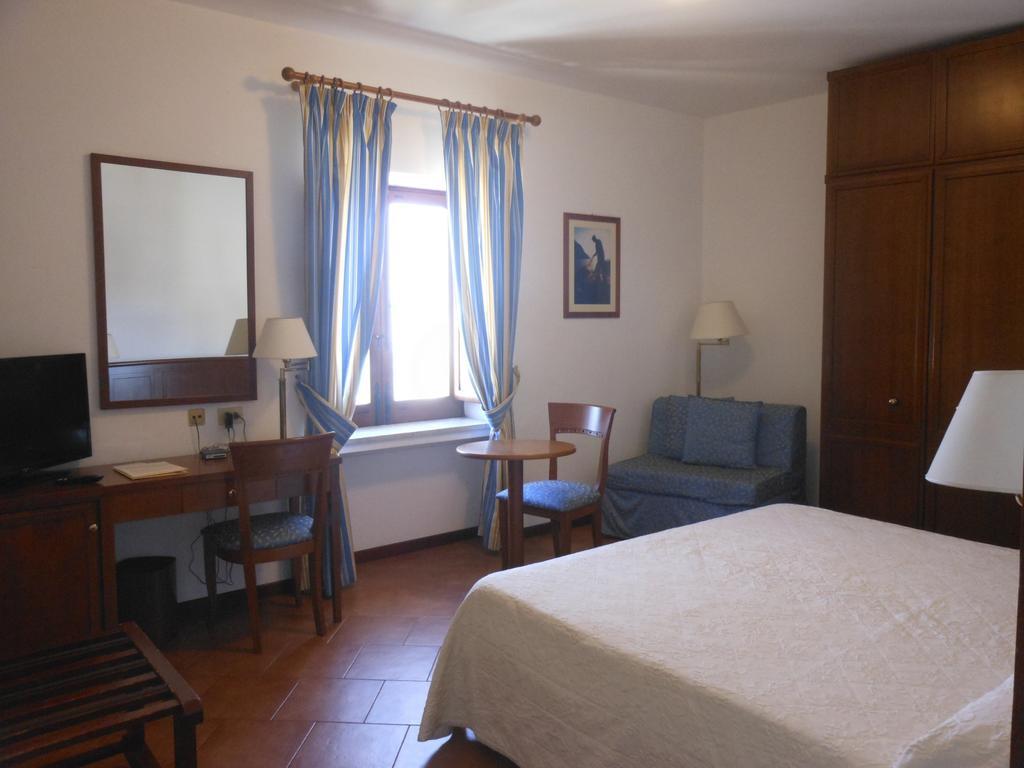 Hotel Villa Meligunis Lipari  Room photo